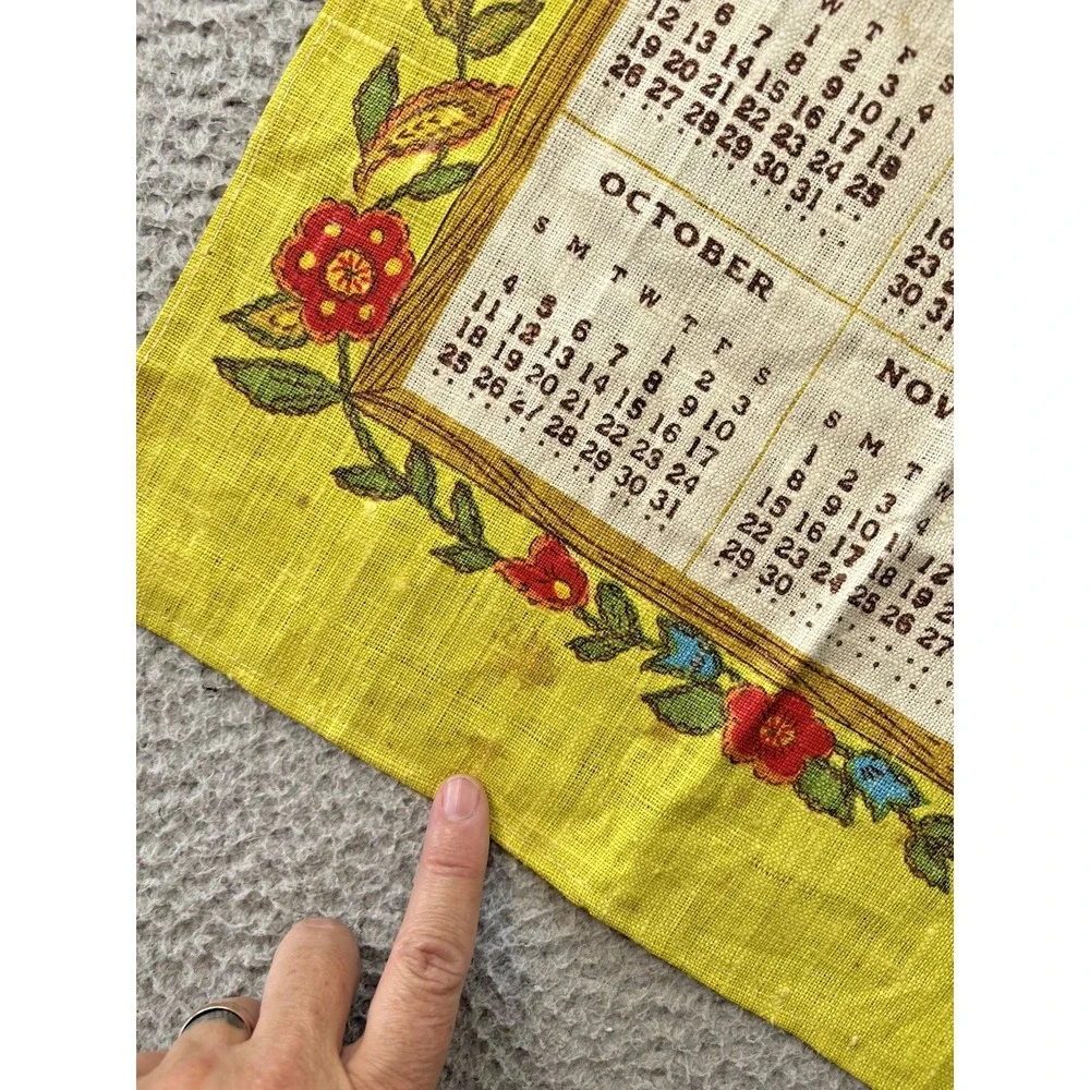 Vintage 1981 Calendar Tea Towel 16x29 Country Cottagecore Floral